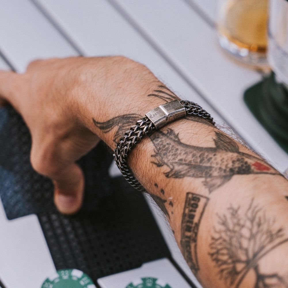 Deal 33% Off- Knight's Creed BELIEVE Credo Bracelet: Helps Pair Veterans with Service or Shelter Dogs